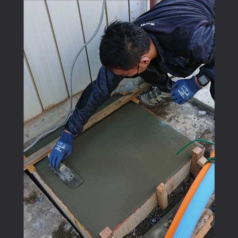 電気温水器交換・基礎打ち直し工事08　2021.10.06