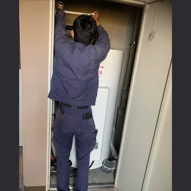 電気温水器交換工事の事例 2022.04.21