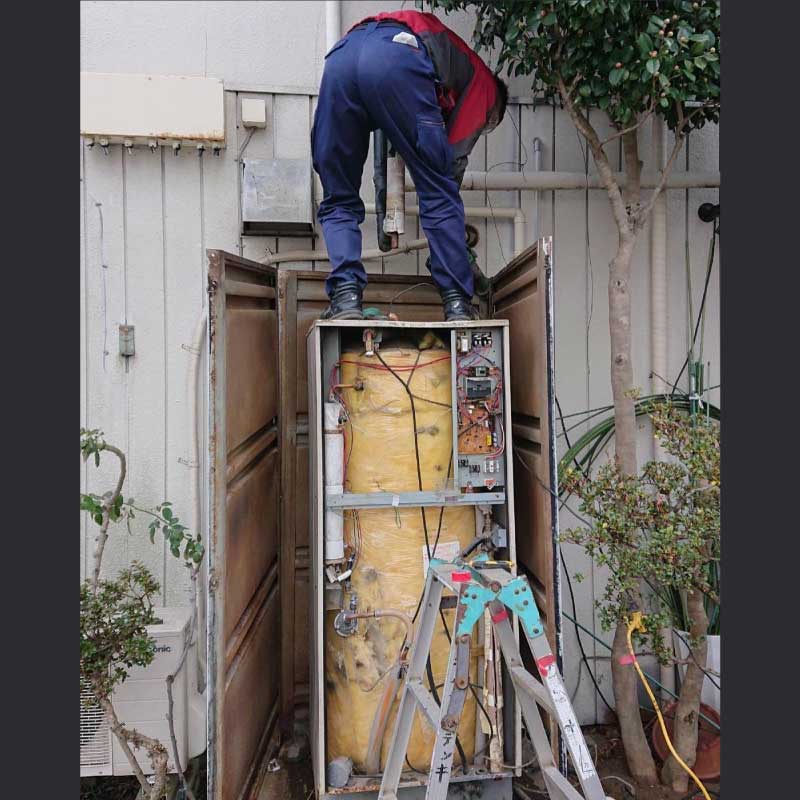 電気温水器工事04 2022.01.31